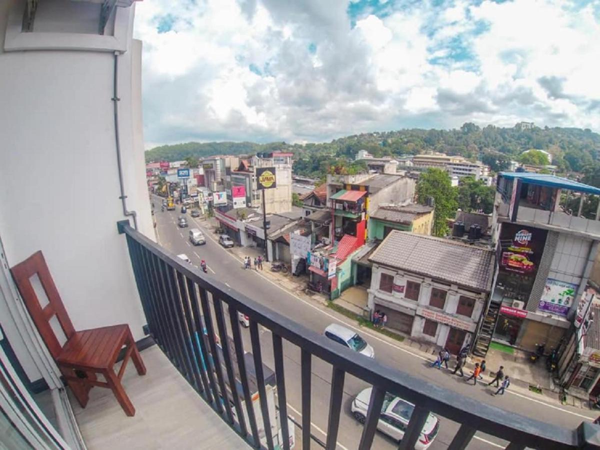 Nap Station Bed and Breakfast Kandy Buitenkant foto